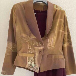 Silk blazer. Custom tailor made. Never worn. Excellent.